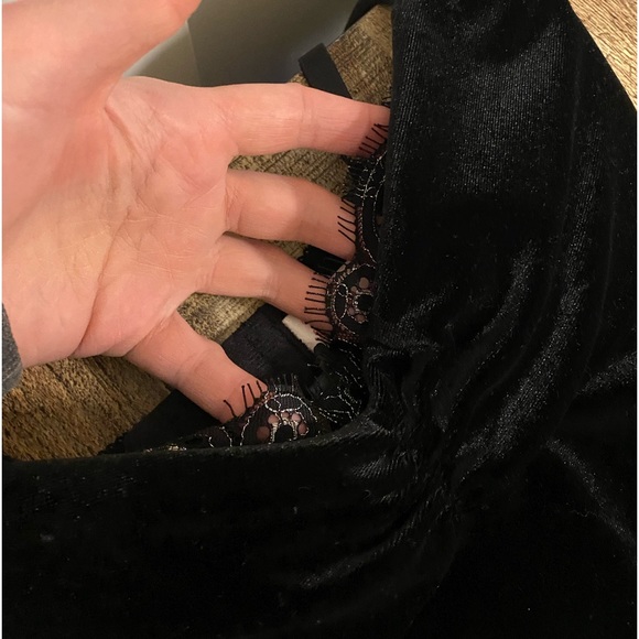 Velvet PUSH UP LINGERIE w/ silver & black lace Sz S BNWOT - SHIRLEY OF HOLLYWOOD - Picture 7 of 8